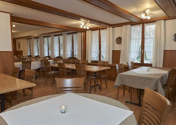Mini-hôtel Baeren 3*